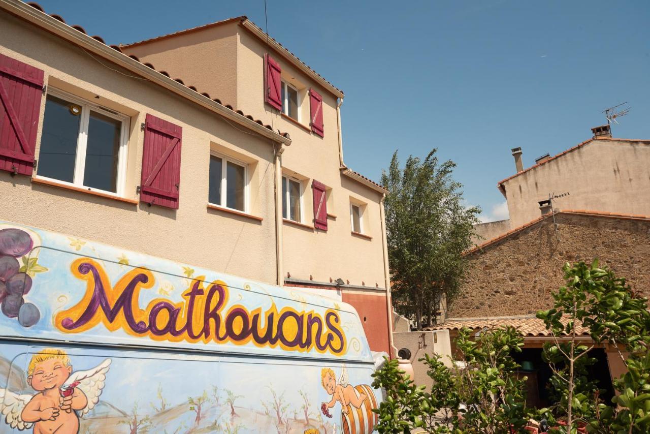 Gite Les Mathouans Latour-de-France Exteriör bild